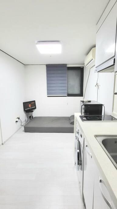 All-inclusive In #bunker 1-3, Near Miasageori Station Line 4 Apartment